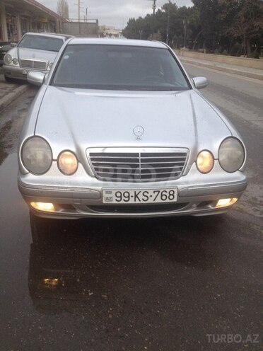 Mercedes E 220 2000, 425,935 km - 2.2 l - Bakı