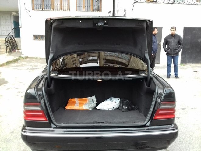 Mercedes E 280 2000, 280,400 km - 2.8 l - Bakı