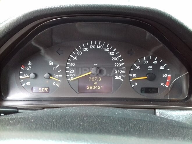 Mercedes E 280 2000, 280,400 km - 2.8 l - Bakı