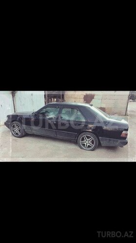 Mercedes E 260 1989, 489,906 km - 2.6 l - Bakı