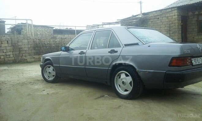 Mercedes 190 1989, 320,000 km - 2.3 l - Bakı