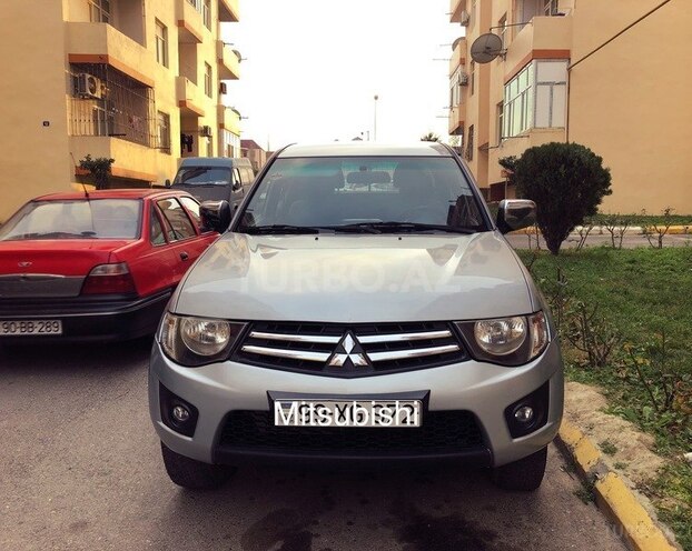 Mitsubishi L200 2013, 120,000 km - 2.5 л - Bakı