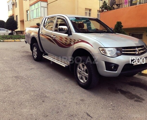 Mitsubishi L200 2013, 120,000 km - 2.5 л - Bakı