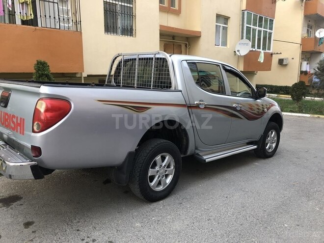 Mitsubishi L200 2013, 120,000 km - 2.5 л - Bakı
