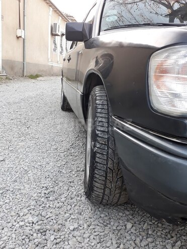 Mercedes E 260 1992, 3,500,000 km - 2.6 l - Gəncə