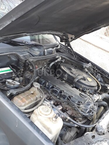 Mercedes E 260 1992, 3,500,000 km - 2.6 l - Gəncə