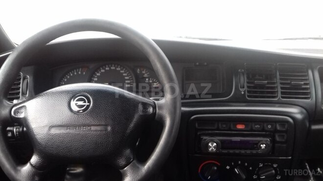 Opel Vectra 1997, 244,000 km - 1.8 l - Sumqayıt