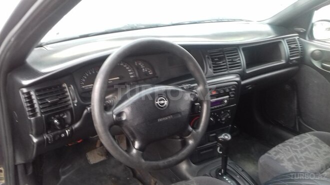 Opel Vectra 1997, 244,000 km - 1.8 l - Sumqayıt