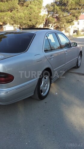 Mercedes E 220 2000, 264,000 km - 2.2 l - Bakı