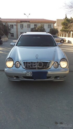 Mercedes E 220 2000, 264,000 km - 2.2 l - Bakı