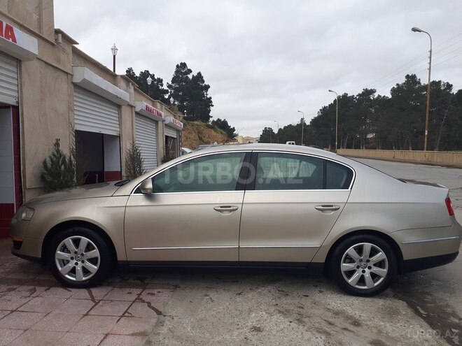 Volkswagen Passat 2006, 179,703 km - 2.0 l - Bakı
