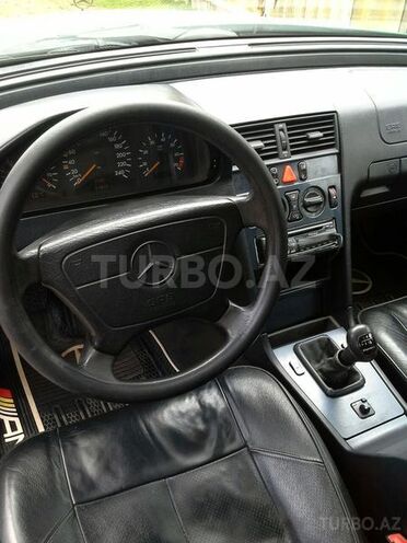 Mercedes C 180 1998, 550,000 km - 1.8 л - Salyan