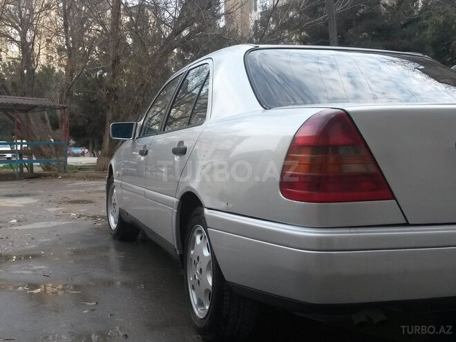 Mercedes C 200 1997, 292,000 km - 2.0 l - Bakı