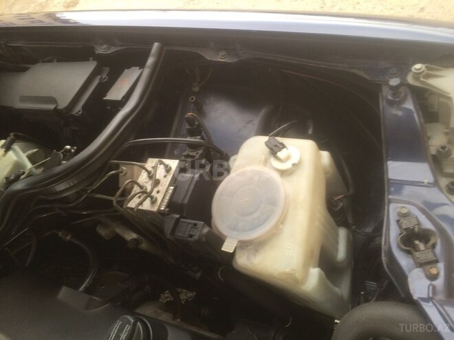 Mercedes E 240 2000, 325,000 km - 2.4 l - Xırdalan