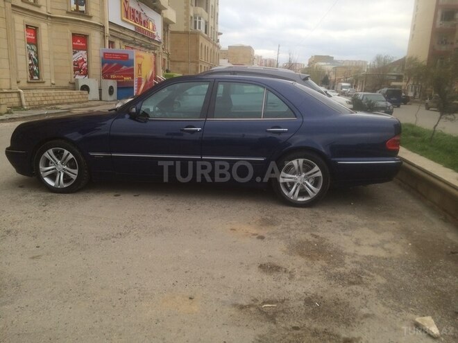 Mercedes E 240 2000, 325,000 km - 2.4 l - Xırdalan