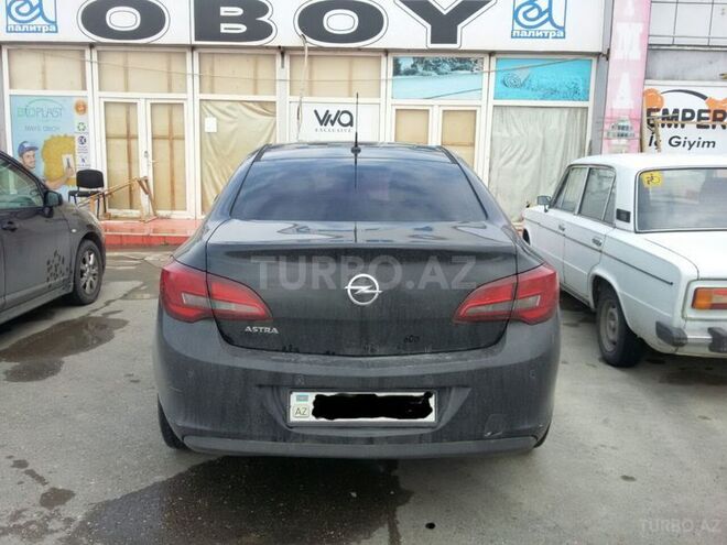 Opel Astra 2013, 96,800 km - 1.6 l - Bakı