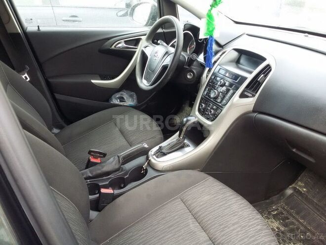 Opel Astra 2013, 96,800 km - 1.6 l - Bakı