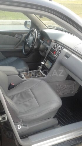 Mercedes E 220 2000, 370,000 km - 2.2 l - Bakı