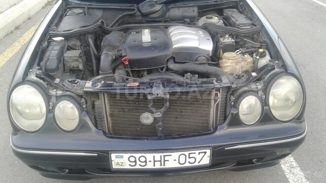 Mercedes E 220 2000, 370,000 km - 2.2 l - Bakı