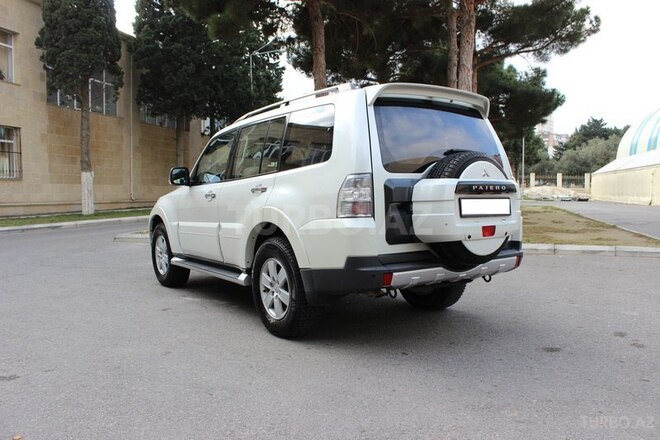 Mitsubishi Pajero 2008, 146,000 km - 3.0 l - Bakı