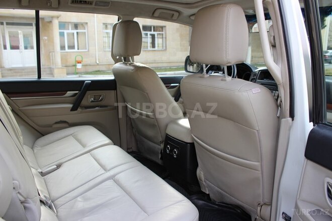 Mitsubishi Pajero 2008, 146,000 km - 3.0 l - Bakı