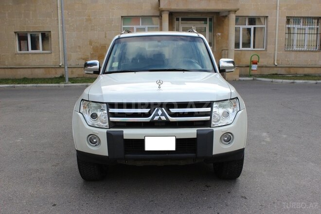 Mitsubishi Pajero 2008, 146,000 km - 3.0 l - Bakı