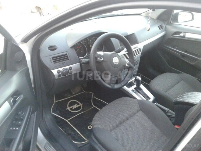 Opel Astra 2008, 170,000 km - 1.6 л - Bakı