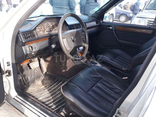 Mercedes E 200 1990, 450,000 km - 2.0 l - Bakı
