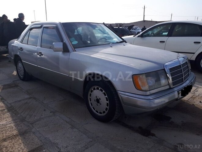 Mercedes E 200 1990, 450,000 km - 2.0 l - Bakı
