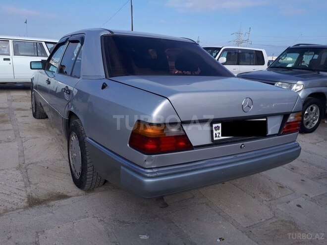 Mercedes E 200 1990, 450,000 km - 2.0 l - Bakı