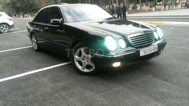 Mercedes E 240 2001, 156,000 km - 2.6 l - Sumqayıt