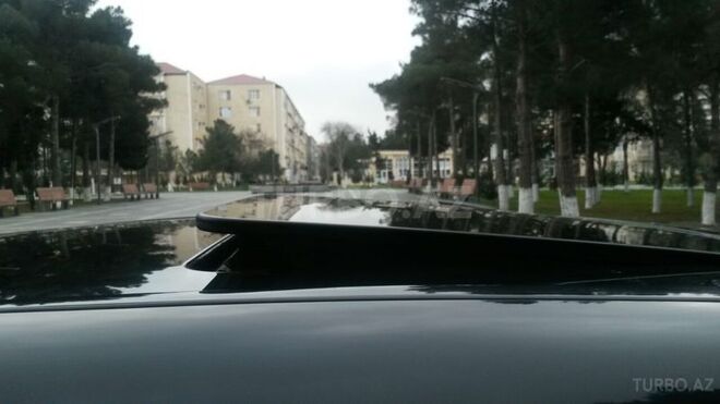 Mercedes E 240 2001, 156,000 km - 2.6 l - Sumqayıt