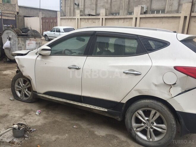 Hyundai ix35 2012, 140,768 km - 2.0 л - Bakı