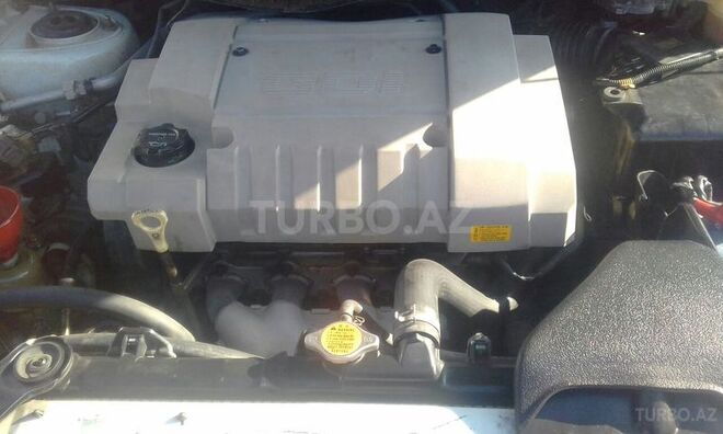 Mitsubishi Chariot 2000, 160,000 km - 2.4 l - Ucar