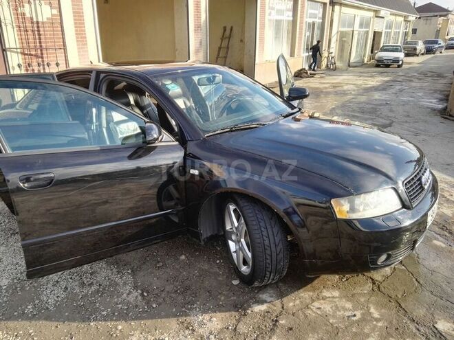 Audi A4 2003, 194,070 km - 1.8 l - Xaçmaz