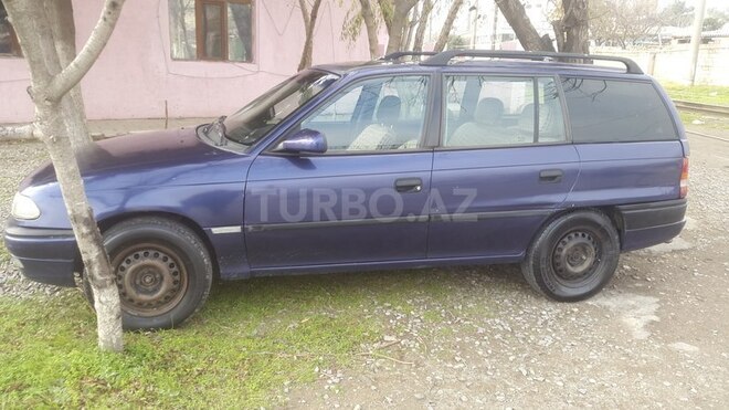 Opel Astra 1997, 166,466 km - 0.2 л - Bakı