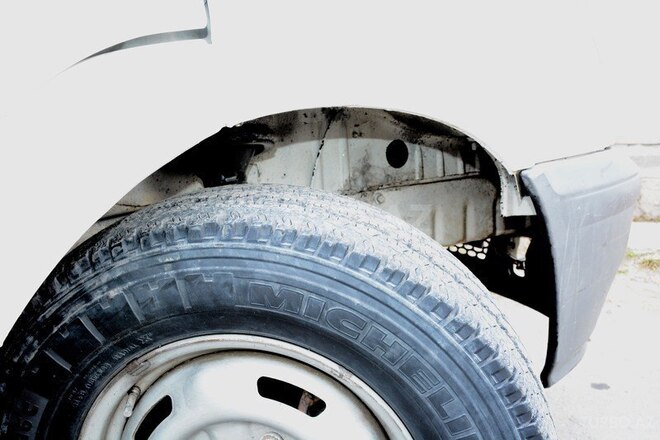 Ford Transit 2002, 330,000 km - 2.5 l - Qəbələ