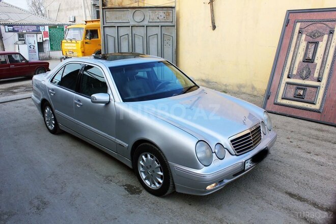 Mercedes E 280 2000, 200,000 km - 2.8 l - Bakı