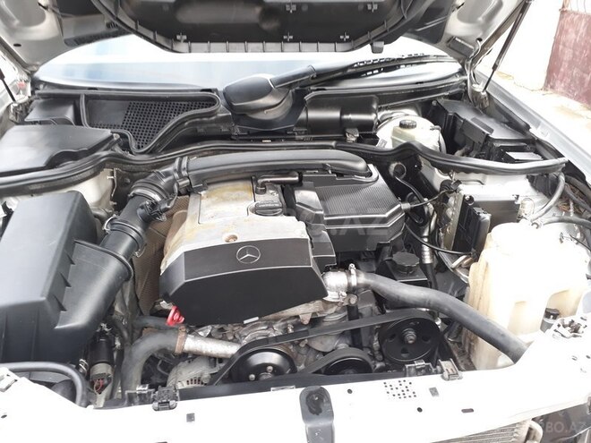 Mercedes E 230 1997, 210,000 km - 2.3 l - Salyan