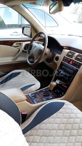 Mercedes E 320 2000, 280,000 km - 3.2 l - Bakı