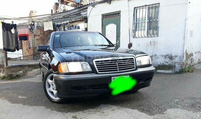 Mercedes C 230 2000, 232,635 km - 2.3 l - Bakı