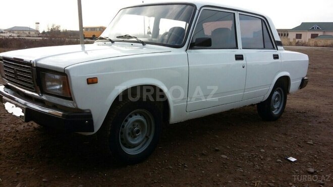LADA (VAZ) 2107 2011, 138,000 km - 1.6 l - Salyan