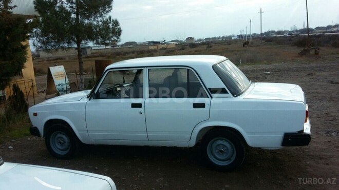 LADA (VAZ) 2107 2011, 138,000 km - 1.6 l - Salyan