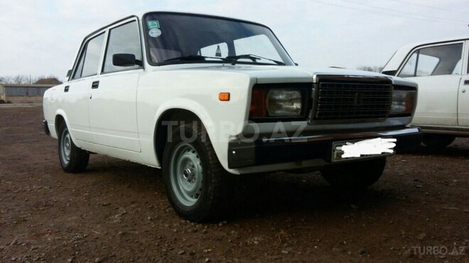 LADA (VAZ) 2107 2011, 138,000 km - 1.6 l - Salyan