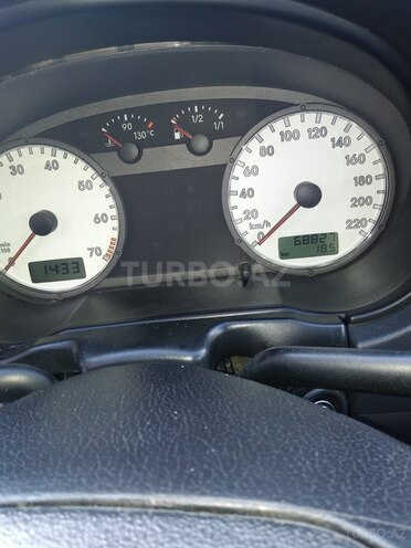 Volkswagen  2005, 68,900 km - 1.8 l - Bakı