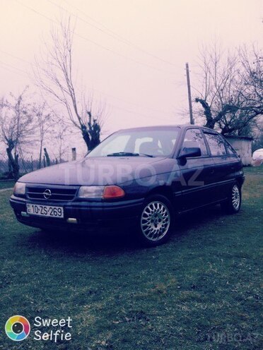 Opel Astra 1992, 400,000 km - 1.6 l - Zaqatala
