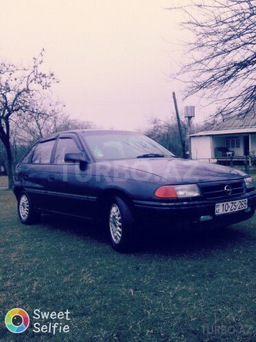Opel Astra 1992, 400,000 km - 1.6 l - Zaqatala