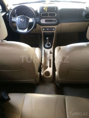 MG 3 2011, 47,000 km - 0.1 л - Salyan
