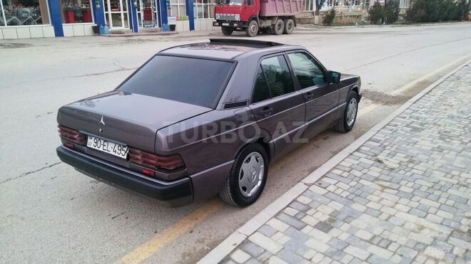 Mercedes 190 1991, 462,000 km - 1.8 l - Qobustan
