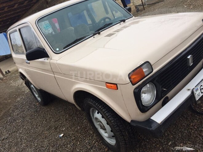 LADA (VAZ) Niva 1990, 200,000 km - 1.7 l - Tovuz